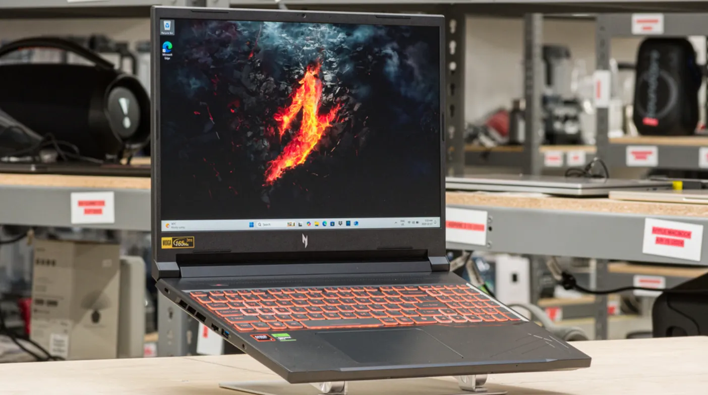 Acer Nitro V 16 AI